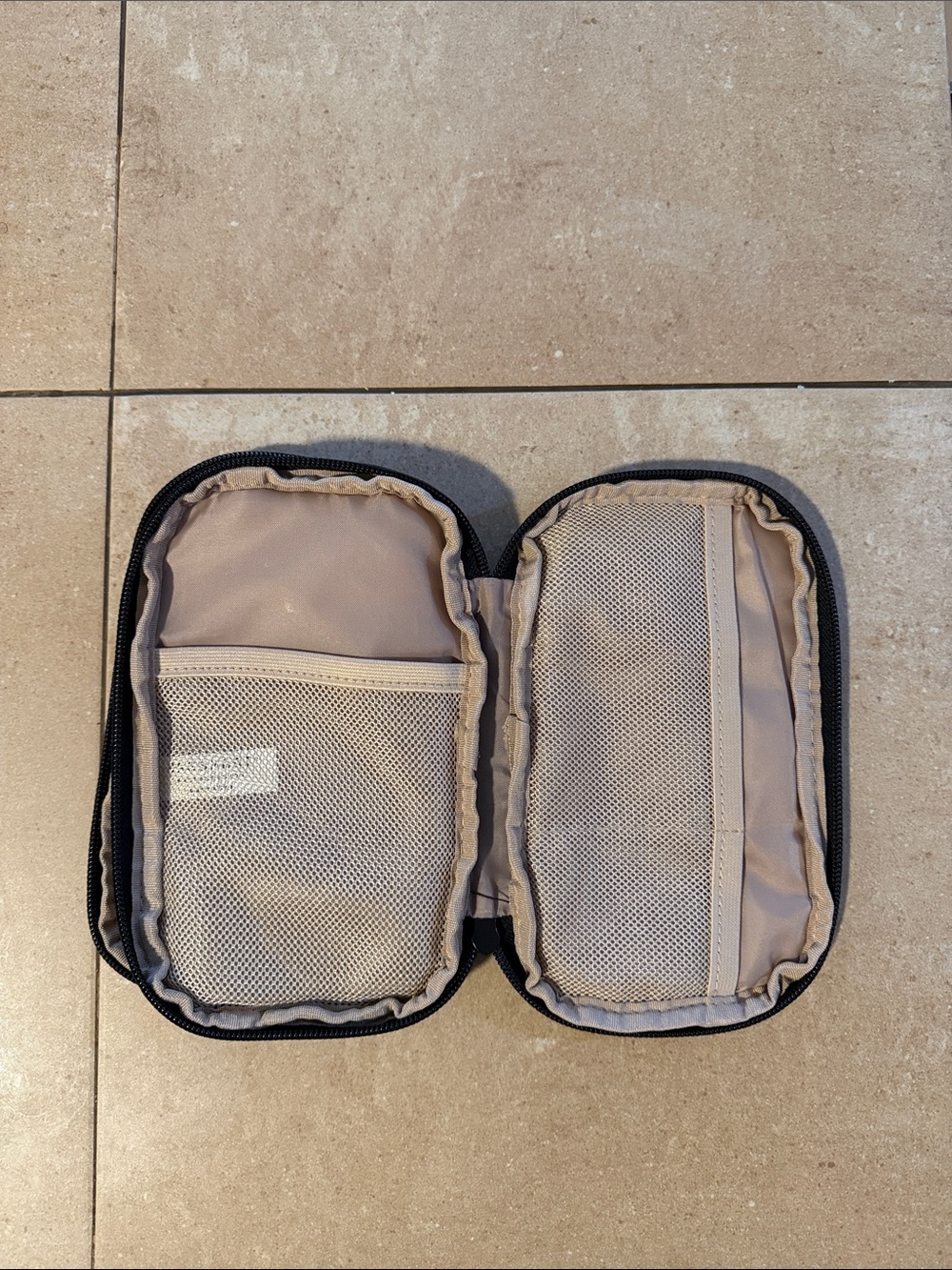 Compact Tech Organizer Pouch - Picture 3 of 7